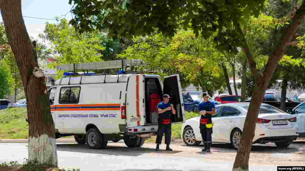 А рятувальники поки не при справах