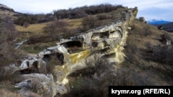 Артефакти під ногами: кримське печерне місто-фортеця Бакла (фотогалерея)