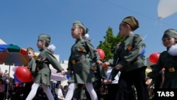 Парад "детских войск" в Ростове-на-Дону