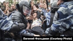 Задержание Руслана Шаведдинова 12 июня