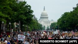 Проти свавілля поліції і за справедливість: протести у світі через смерть Джорджа Флойда – фото