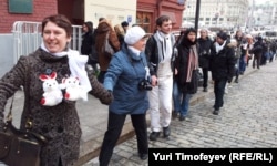 "Белоленточные" акции протеста в Москве, весна 2012 года. Тогда попытка граждан "вернуться в политику" не удалась