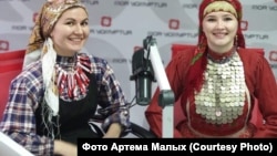 Урок удмуртского, в радиоэфире Алина Чернова и Августина Михайлова.