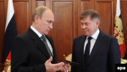 Президент России Владимир Путин и председатель Верховного суда Вячеслав Лебедев 