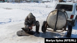 За водой на колонку