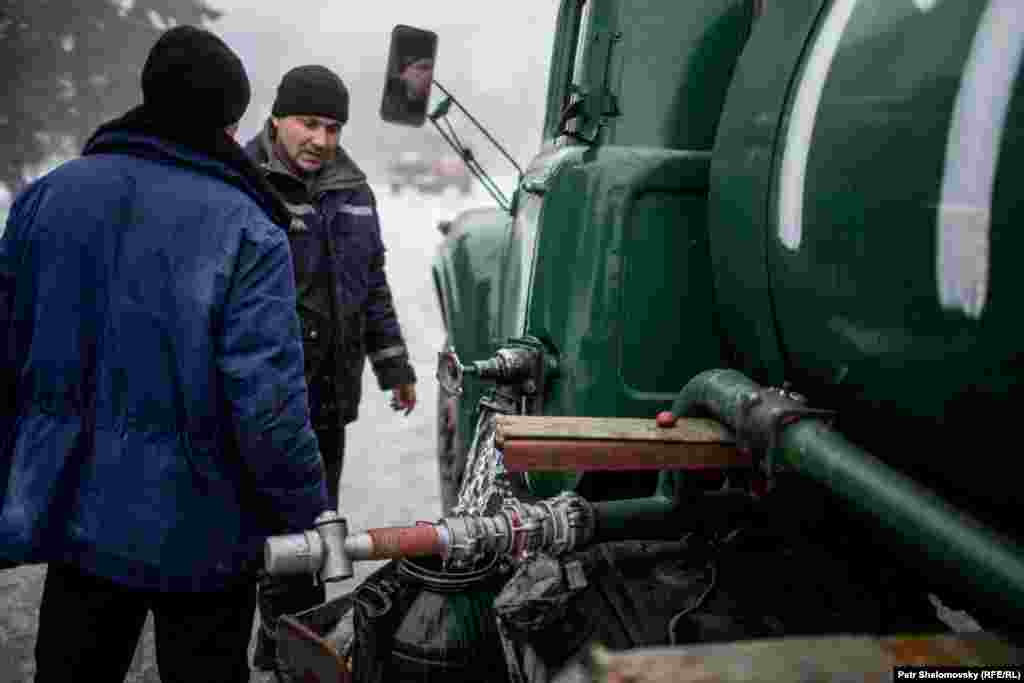 Дебальцево. Привезли воду.