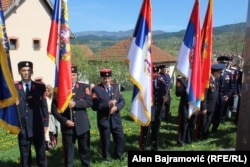 Участники церемонии открытия памятника под Вишеградом