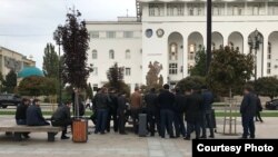 Митинг застройщиков на главной площади Махачкалы 18 октября 2021 года