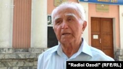 Баҳриддин Камолиддинов, устоди факултаи журналистикаи Донишгоҳи миллии Тоҷикистон дар моҳи июли соли 2017